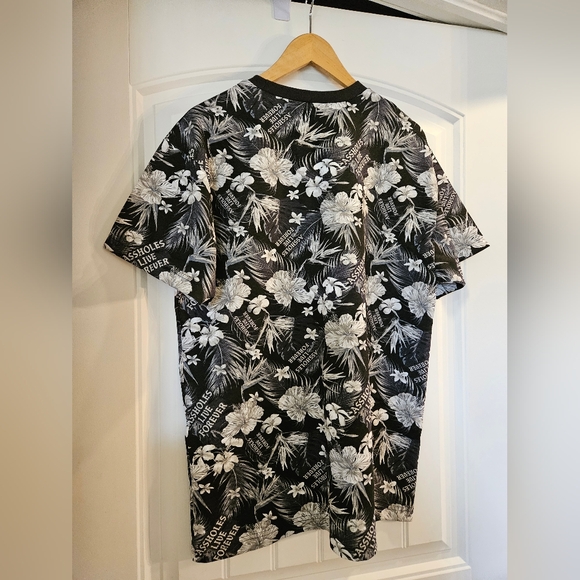 NWOT Assholes Live Forever Tee-large - Picture 2 of 4